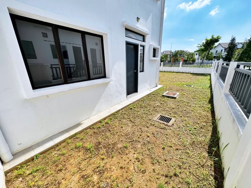 2-storey Terraced House for Sale in Alam Sari (Bangi) - Herman Sazwan Nor Rahim - Exterior - PropertyGuru.com.my