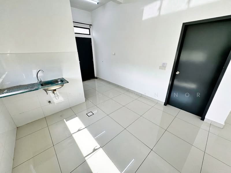 2-storey Terraced House for Sale in Alam Sari (Bangi) - Herman Sazwan Nor Rahim - Kitchen - PropertyGuru.com.my