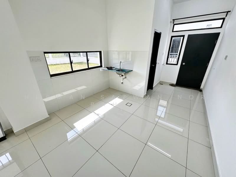 2-storey Terraced House for Sale in Alam Sari (Bangi) - Herman Sazwan Nor Rahim - Kitchen - PropertyGuru.com.my