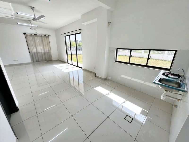 2-storey Terraced House for Sale in Alam Sari (Bangi) - Herman Sazwan Nor Rahim - Kitchen - PropertyGuru.com.my