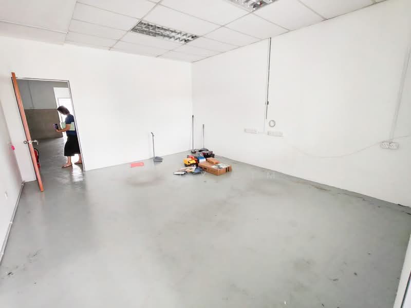 Shop for Rent in Rawang (Selangor) - Peggy Lim - Interior - PropertyGuru.com.my