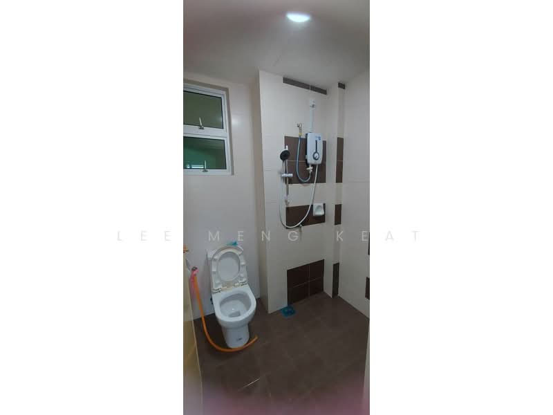 Condominium for Rent at Royale Infinity - Lee Meng Keat - Bathroom - PropertyGuru.com.my