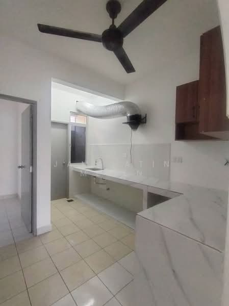 Terraced House for Sale in Sepang (Selangor) - Jamalatin Mesen - Kitchen - PropertyGuru.com.my