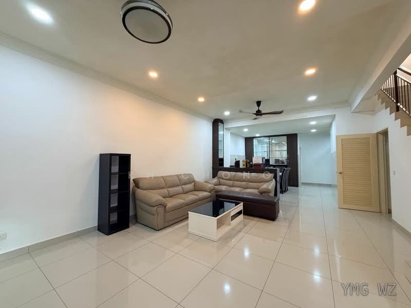 2-storey Terraced House for Sale in Setia Indah 12 (Setia Alam) - KH Chong - Living Room - PropertyGuru.com.my