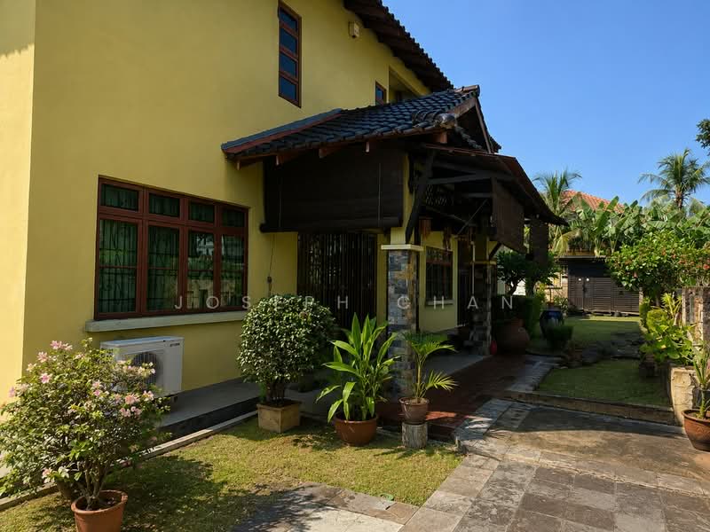 Bungalow for Sale in Seksyen 8 (Shah Alam) - Joseph Chan - Exterior - PropertyGuru.com.my