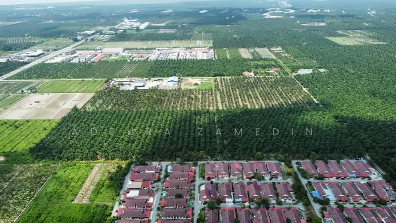 Tanah Pertanian untuk Dijual di Taman Aman (Sabak Bernam) - Adzura Zamedin - Exterior - PropertyGuru.com.my