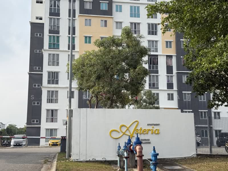 Apartment for Sale at Asteria - SHAH REZA SASMAT - main entrance - PropertyGuru.com.my