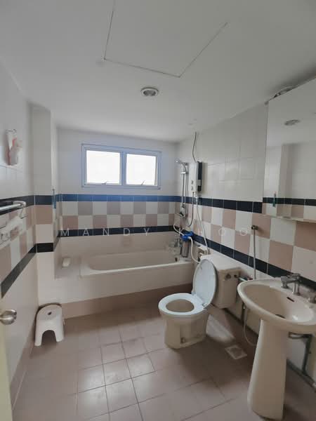 Kondominium untuk Dijual di Eastside @ One Ampang Avenue - Mandy Khoo - Bathroom - PropertyGuru.com.my
