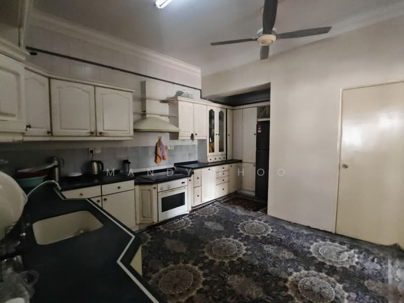 Kondominium untuk Dijual di Eastside @ One Ampang Avenue - Mandy Khoo - Kitchen - PropertyGuru.com.my