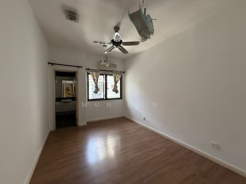 Rumah Teres 3 Tingkat untuk Dijual di Sungai Besi (Kuala Lumpur) - Mun Mun - PropertyGuru.com.my