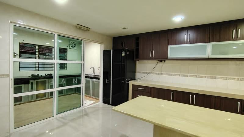 Rumah Teres 2.5 Tingkat untuk Dijual di Taman Meranti Jaya (Puchong) - Janice CC Tan - Kitchen - PropertyGuru.com.my