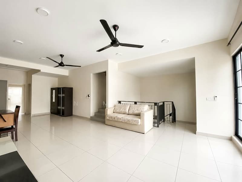 Townhouse for Sale in Sepang (Selangor) - N. Melisa - Living Room - PropertyGuru.com.my