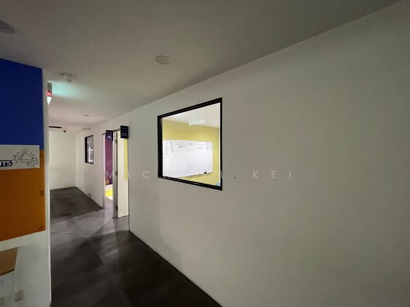 Shop / Office for Sale in Taman Kuchai (Jalan Klang Lama (Old Klang Road)) - Michael Kei - Corridor - PropertyGuru.com.my