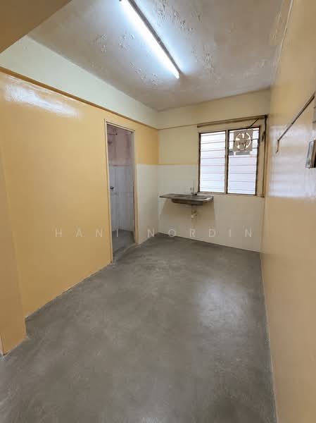 Apartment for Sale at Pangsapuri Putra Harmoni - Hani Nordin - PropertyGuru.com.my