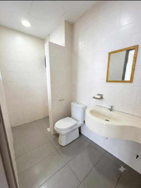 Servis Apartment untuk Disewa di Platinum Lake PV 21 - Jess Toh - Bathroom - PropertyGuru.com.my