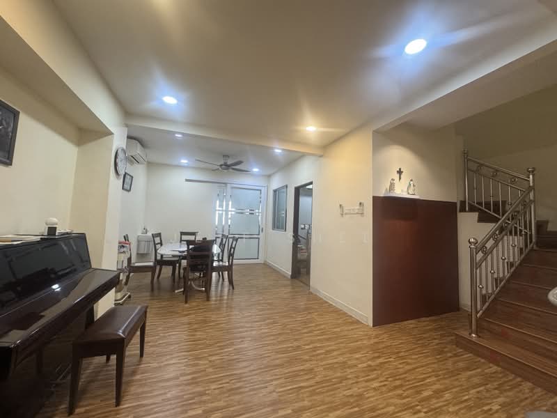 Rumah Teres 2 Tingkat untuk Dijual di Taman Pelangi (Johor Bahru) - Jeff Shee - Living Room - PropertyGuru.com.my