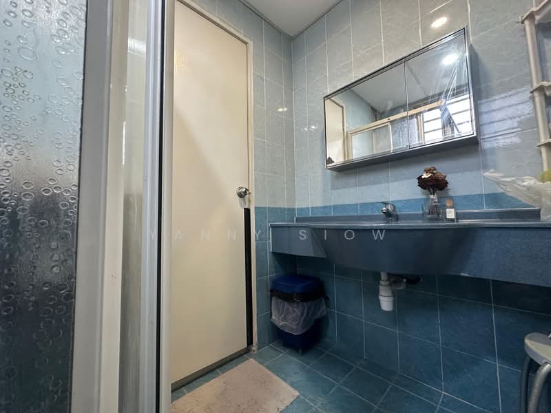 Condominium for Sale at Platinum Lake PV 10 - Yanny Siow - Bathroom - PropertyGuru.com.my