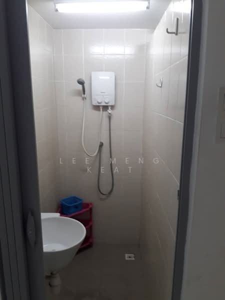 Pangsapuri untuk Disewa di Taman Bukit Erskine - Lee Meng Keat - Bathroom - PropertyGuru.com.my