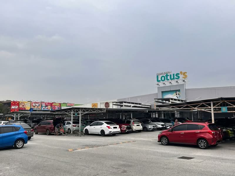 Shop for Rent in (Bukit Sentosa) Seksyen Bs1 (Serendah) - SK Luk - Exterior - PropertyGuru.com.my