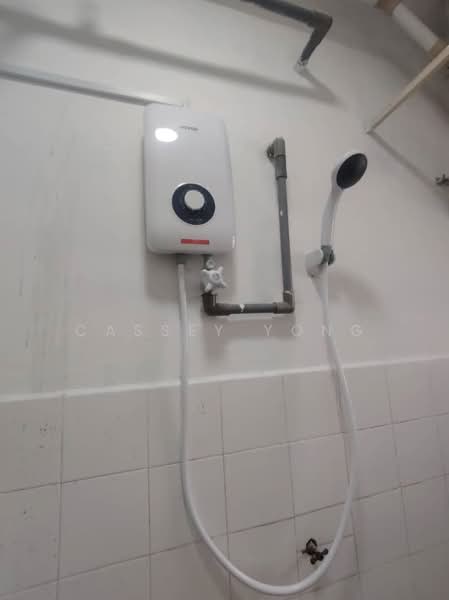 Flat for Sale at Desa Sri Puteri - Cassey Yong - Bathroom - PropertyGuru.com.my