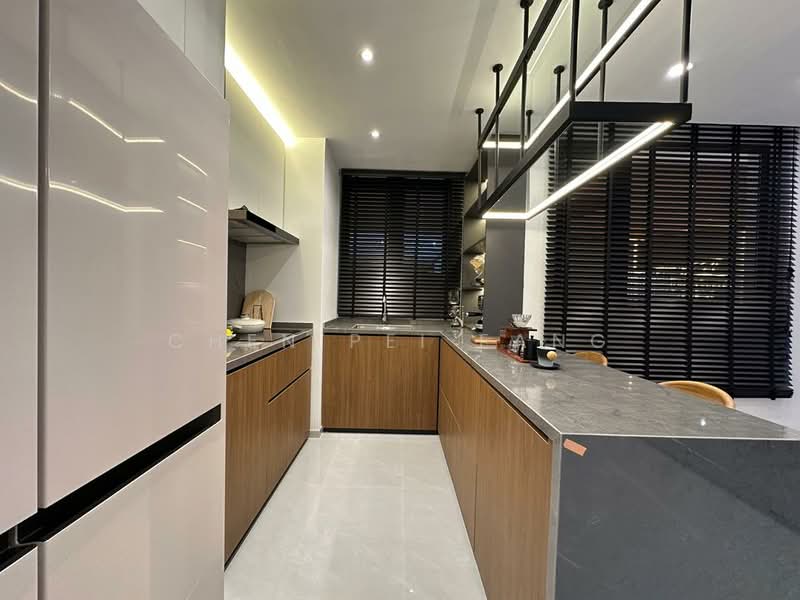 Apartment for Sale at R&F Princess Cove Phase 3-New Casa Suites - Chen Pei Fang - Kitchen - PropertyGuru.com.my