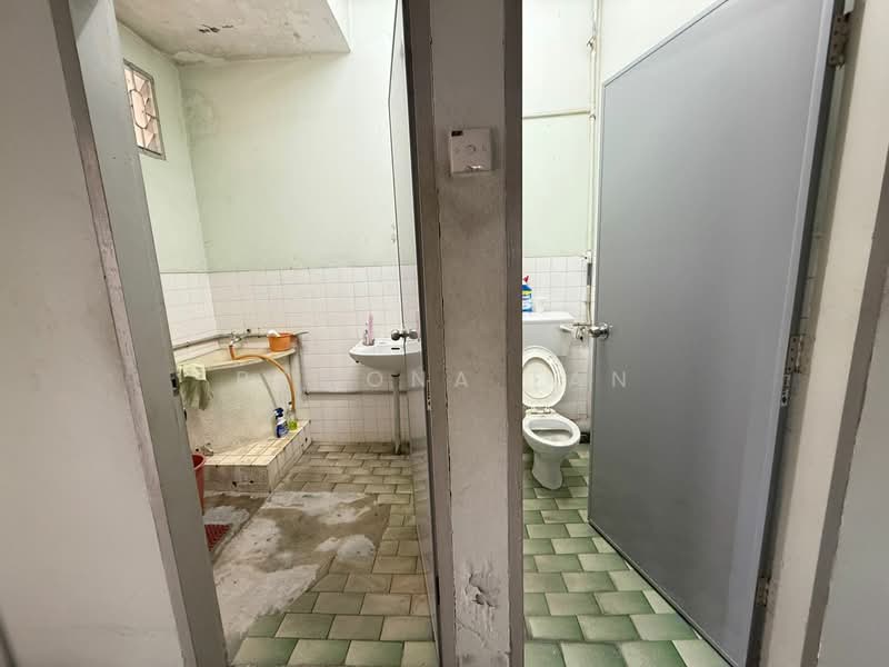 2-storey Terraced House for Sale in Batu Berendam (Melaka) - Ramona Tan - Bathroom - PropertyGuru.com.my