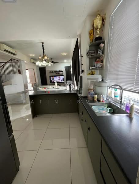Rumah Berkembar untuk Dijual di Tropicana Heights (Kajang) - Fatin Ismail - Kitchen - PropertyGuru.com.my