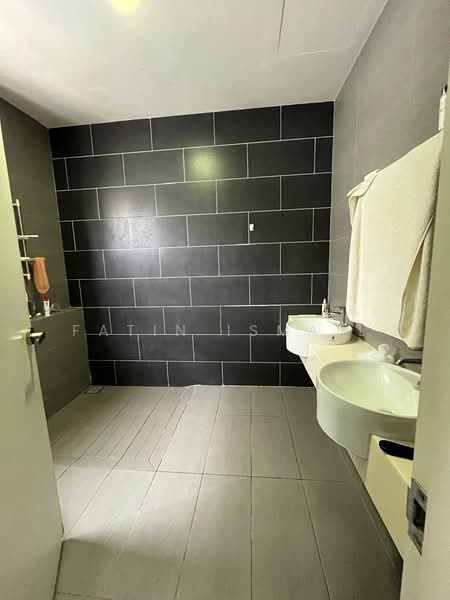 Rumah Berkembar untuk Dijual di Tropicana Heights (Kajang) - Fatin Ismail - Bathroom - PropertyGuru.com.my