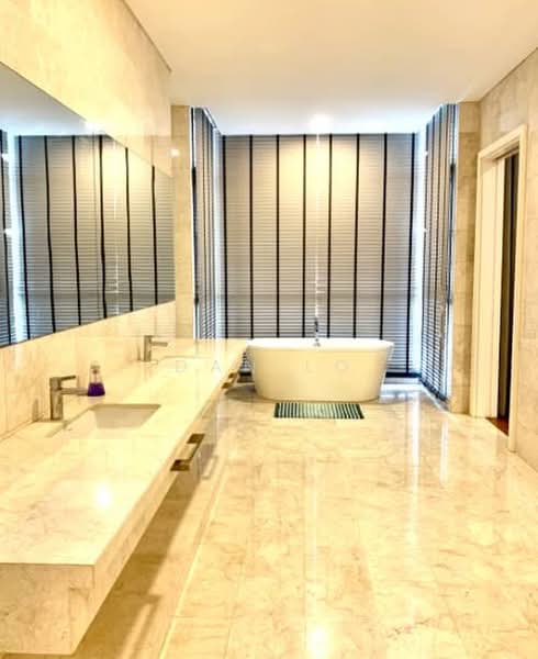 Kondominium untuk Dijual di Madge Mansions - Dan Lo - Bathroom - PropertyGuru.com.my
