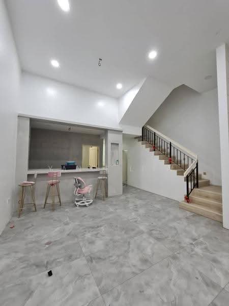 Rumah Teres 3-Tingkat untuk Dijual di Taman Bukit Serdang (Seri Kembangan) - Yance Liew - PropertyGuru.com.my