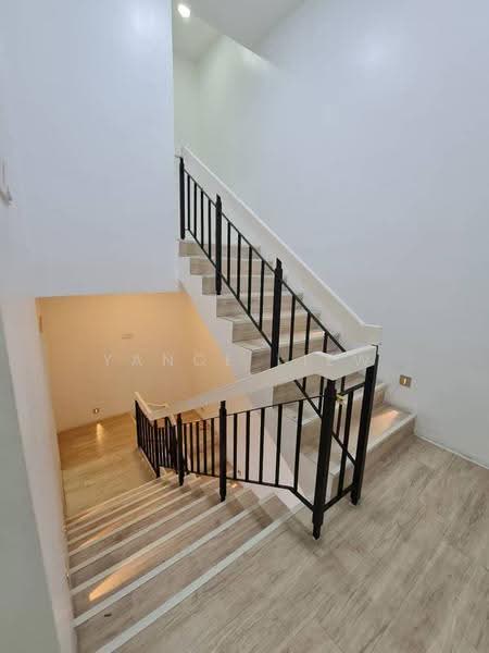 Rumah Teres 3-Tingkat untuk Dijual di Taman Bukit Serdang (Seri Kembangan) - Yance Liew - PropertyGuru.com.my