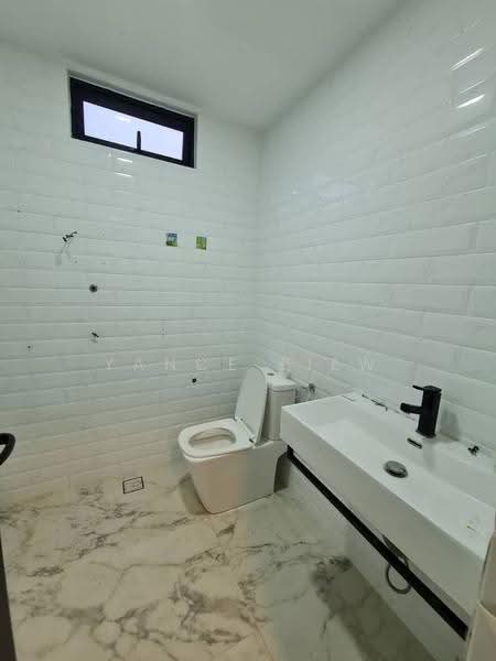 Rumah Teres 3-Tingkat untuk Dijual di Taman Bukit Serdang (Seri Kembangan) - Yance Liew - PropertyGuru.com.my
