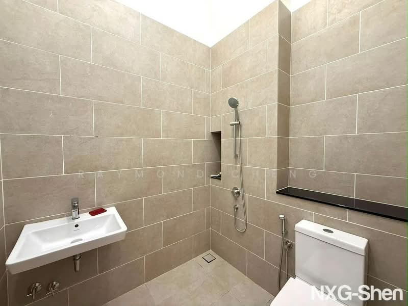 Semi-Detached House for Sale in Shah Alam (Selangor) - Raymond Cheng - Bathroom - PropertyGuru.com.my