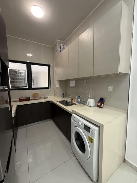 Servis Apartment untuk Disewa di Amberside @ Country Garden Danga Bay - Jee Hui - PropertyGuru.com.my
