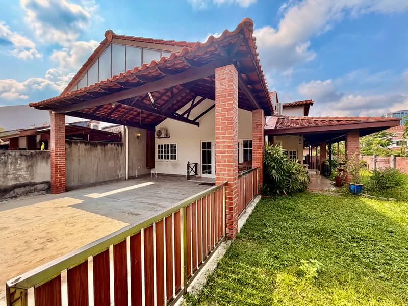 1.5-storey Terraced House for Sale in Taman Tun Dr Ismail (Kuala Lumpur) - Yin Peng . - Exterior - PropertyGuru.com.my