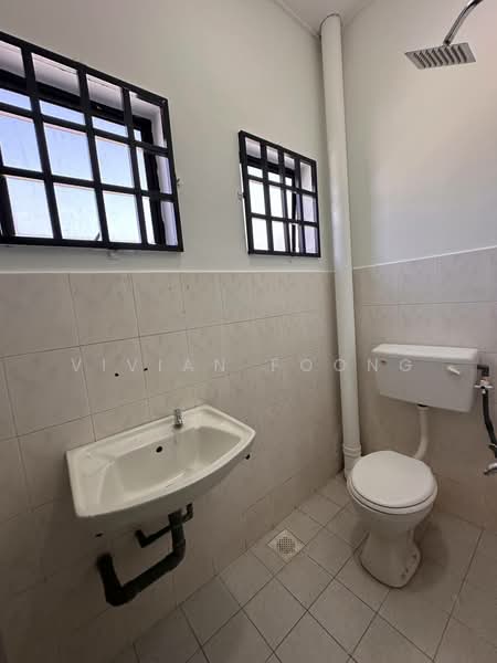 Rumah Teres untuk Dijual di Ipoh (Perak) - Vivian Foong - Bathroom - PropertyGuru.com.my