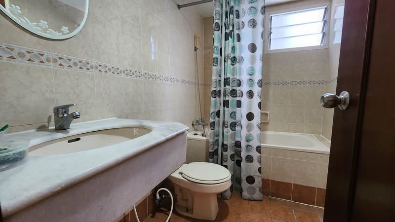 Condominium for Sale at Gurney Park Condominium - KK Kwok - Bathroom - PropertyGuru.com.my