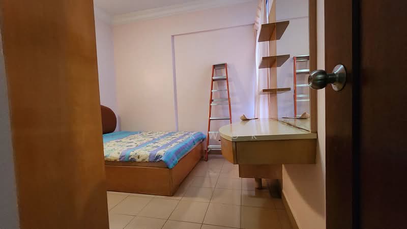 Condominium for Sale at Gurney Park Condominium - KK Kwok - Bedroom - PropertyGuru.com.my