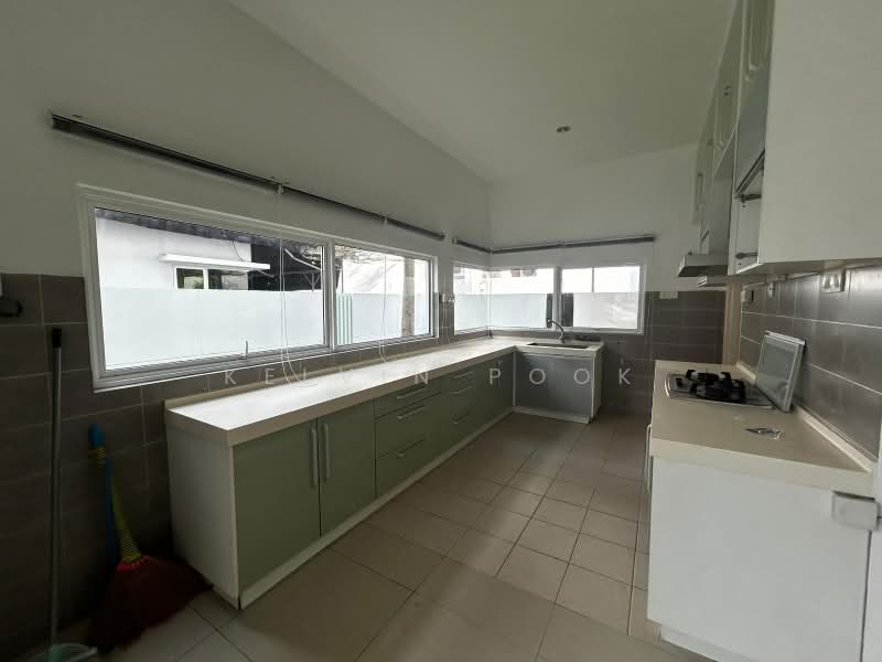 Rumah Berkembar untuk Dijual di Garden Residence (Cyberjaya) - Kelvin Pook - Kitchen - PropertyGuru.com.my