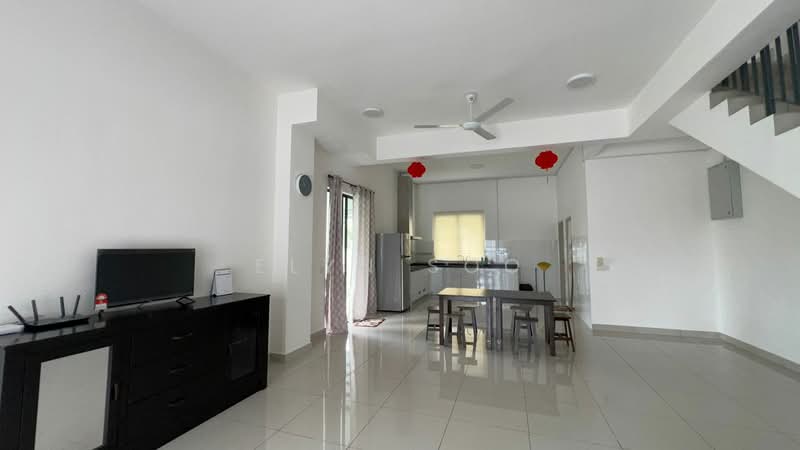 Rumah Teres 2 Tingkat untuk Disewa di Telok Panglima Garang (Selangor) - Elyn Soo - Living Room - PropertyGuru.com.my