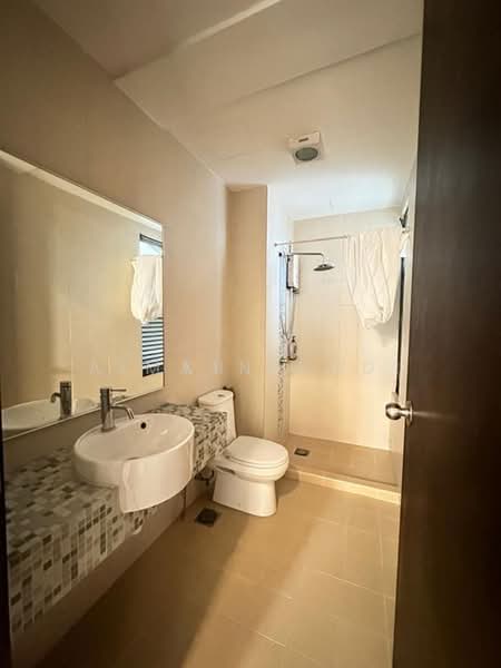 Kondominium untuk Dijual di Riana Green East - Kin L - Bathroom - PropertyGuru.com.my