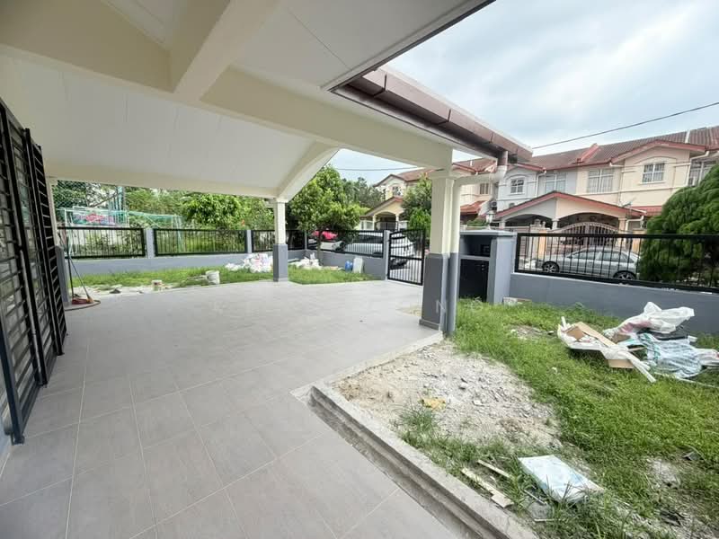 Rumah Teres untuk Dijual di Bandar Putra Permai (Seri Kembangan) - Ken Leong - Exterior - PropertyGuru.com.my