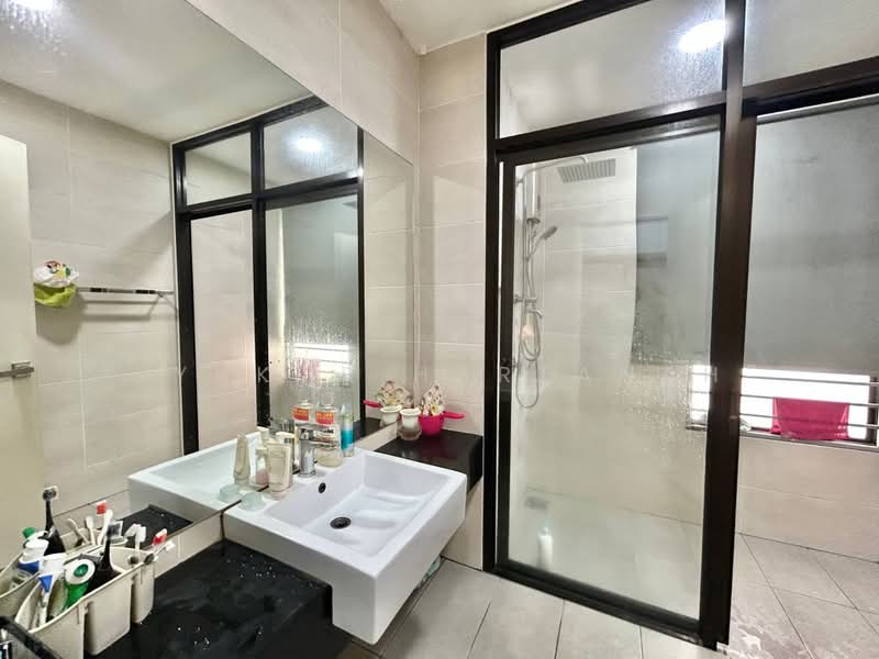 Rumah Teres 2 Tingkat untuk Dijual di Shah Alam (Selangor) - Syukor Hartanah - Bathroom - PropertyGuru.com.my