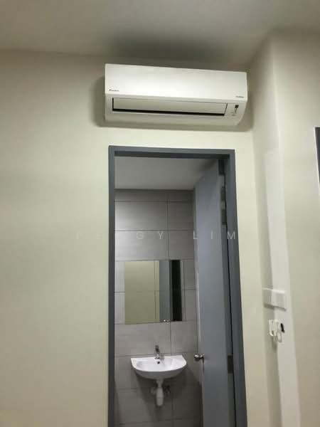 Service Residence for Sale at KL Traders Square - Peggy Lim - Bathroom - PropertyGuru.com.my