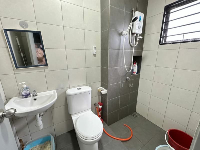 Terraced House for Sale in Rawang (Selangor) - Alven Lim - Bathroom - PropertyGuru.com.my