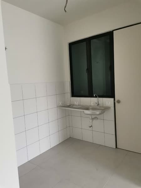 Service Residence for Sale at Majestic Maxim - Shi Xin Kim - Kitchen - PropertyGuru.com.my