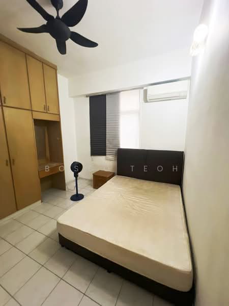 Rumah Flat untuk Disewa di Taman Jubilee Phase 1 - Bosco Teoh - Bedroom - PropertyGuru.com.my