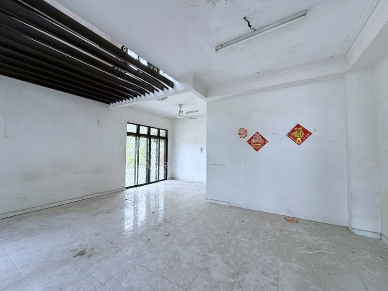 2-storey Terraced House for Sale in Taman Sutera (Johor Bahru) - Karl Lim - Living Room - PropertyGuru.com.my