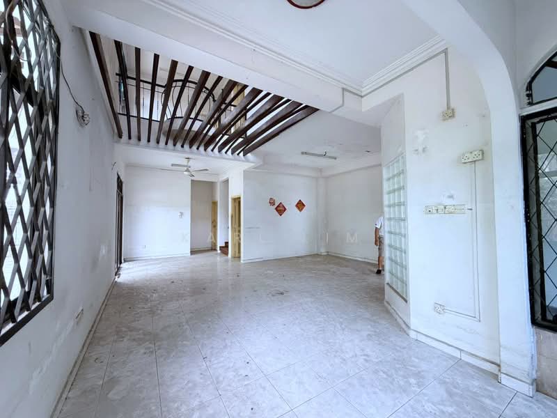 2-storey Terraced House for Sale in Taman Sutera (Johor Bahru) - Karl Lim - Living Room - PropertyGuru.com.my