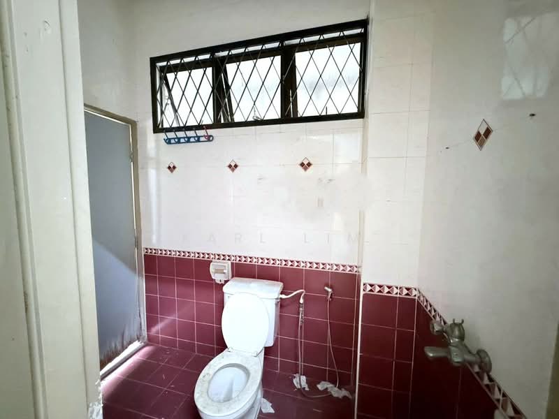 2-storey Terraced House for Sale in Taman Sutera (Johor Bahru) - Karl Lim - Bathroom - PropertyGuru.com.my